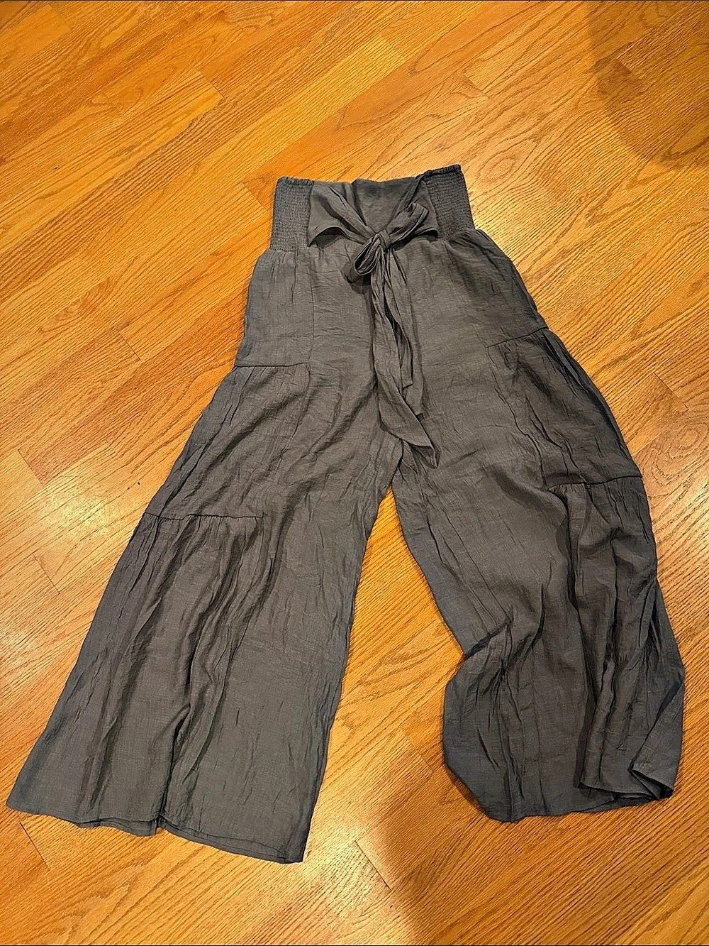 HYFVE Wide Leg Tie-Front Pants in Gray Large Like New